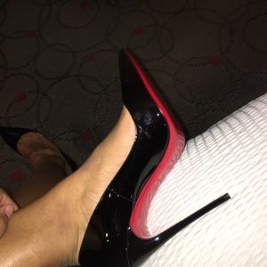 ✨Christian Louboutin “So Kate”
